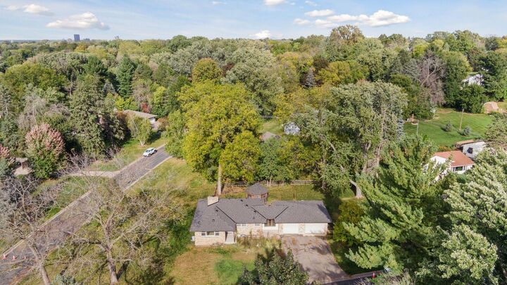 Property Photo:  8 Dorset Road  MN 55118 