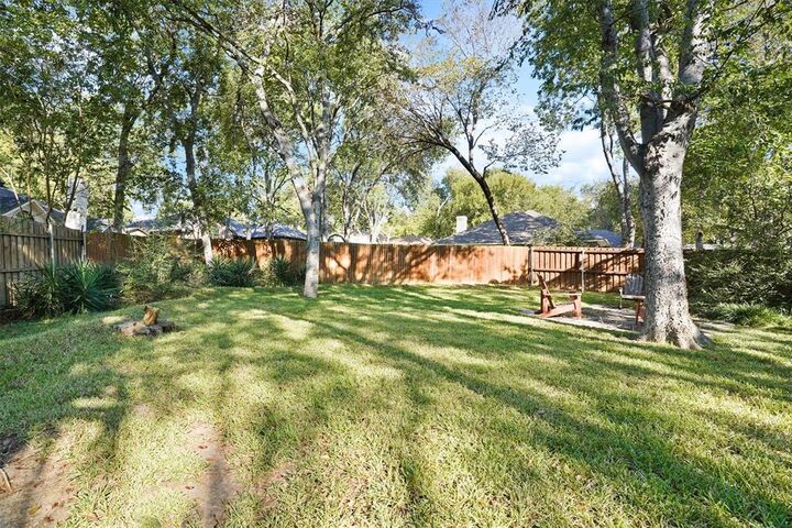 1313 Tanbark Court  Grand Prairie TX 75052 photo