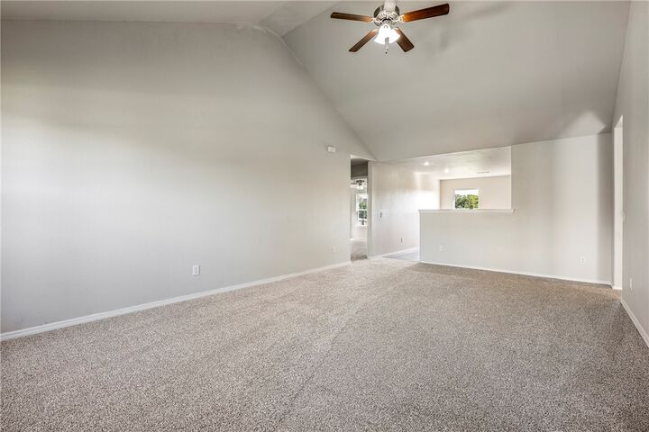 Property Photo:  503 Driftwood Street  AR 72745 