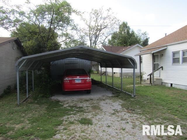 Property Photo:  17 W Homer Street  IL 62946 