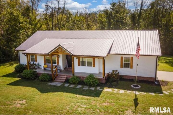 501 E Mohan Street  Carterville IL 62918 photo