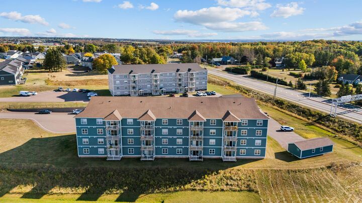 Property Photo: 18 Gilbert Drive 303 PE C1C 0W2