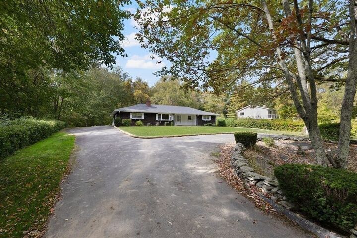 Property Photo:  420 Hortonville Rd  MA 02777 