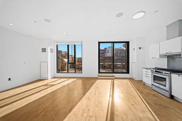 Property Photo:  346 Congress 609  MA 02210 