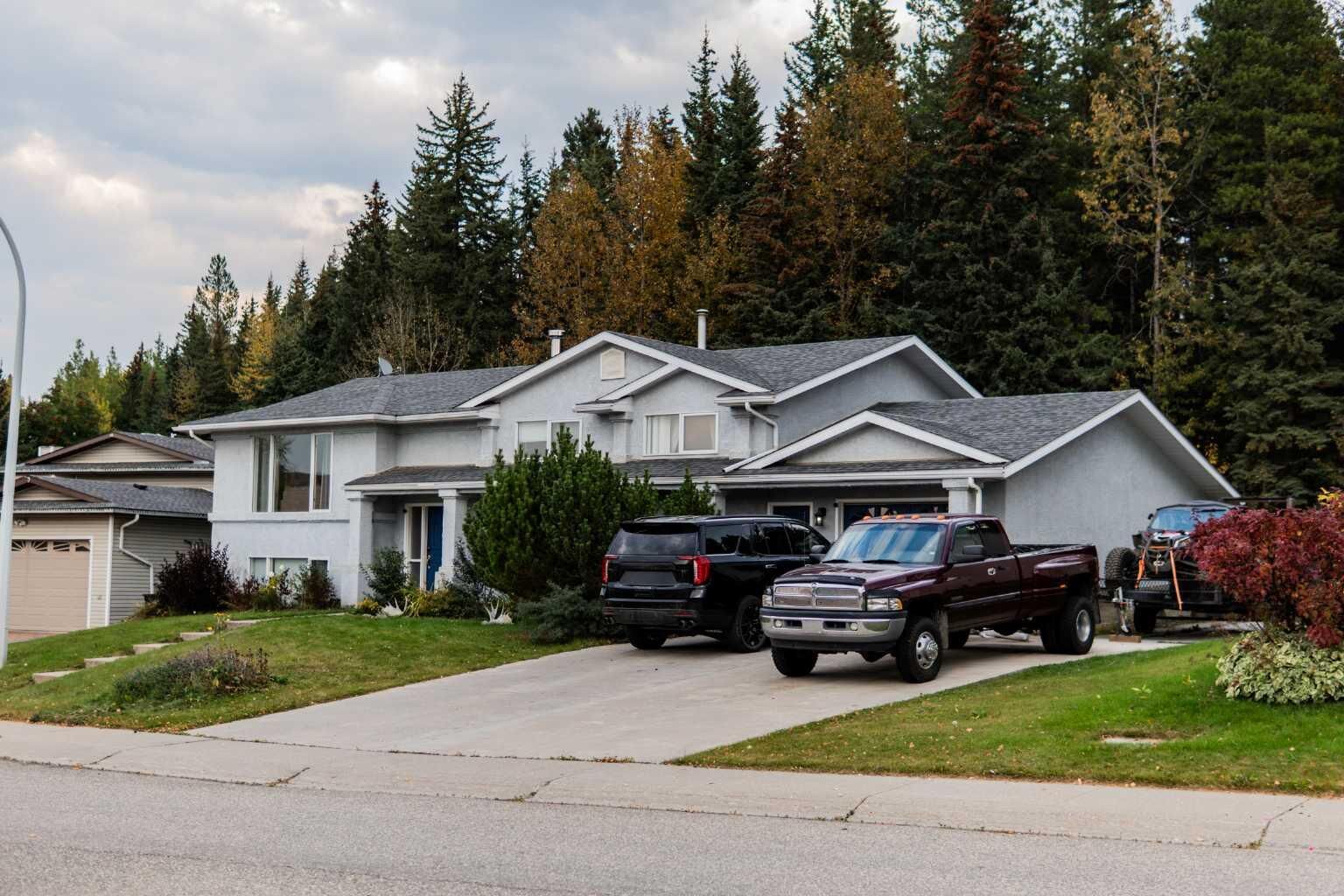 Property Photo:  127 Sitar Crescent  AB T7V 1S6 
