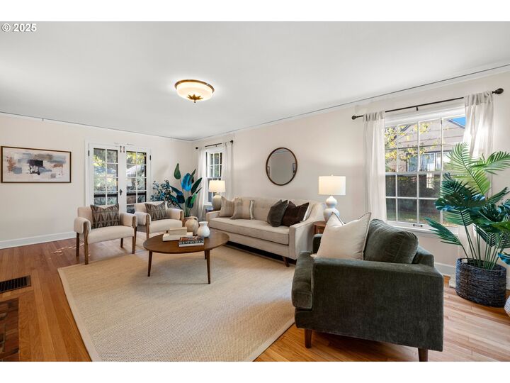Property Photo:  3004 NE 15th Ave  OR 97212 