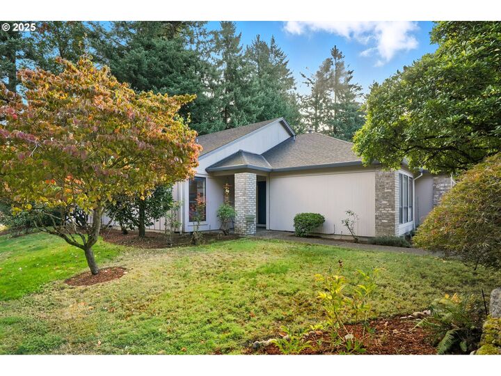 Property Photo: 15104 NE Brazee St OR 97230