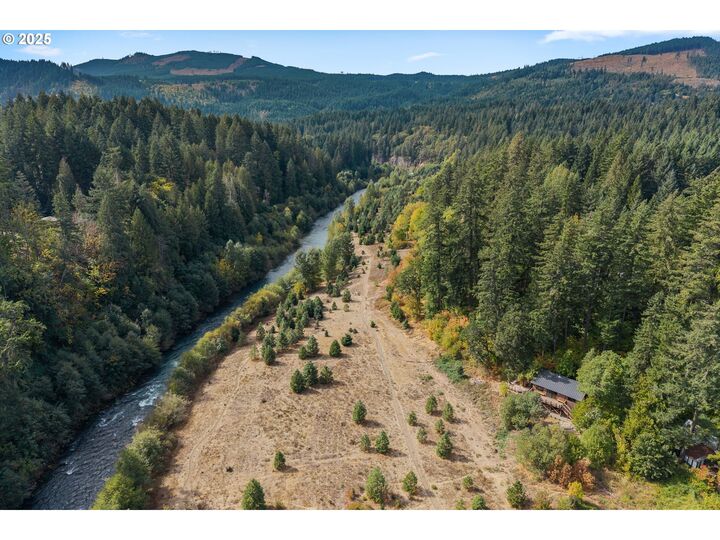 Property Photo:  183 Condit Dr  WA 98672 