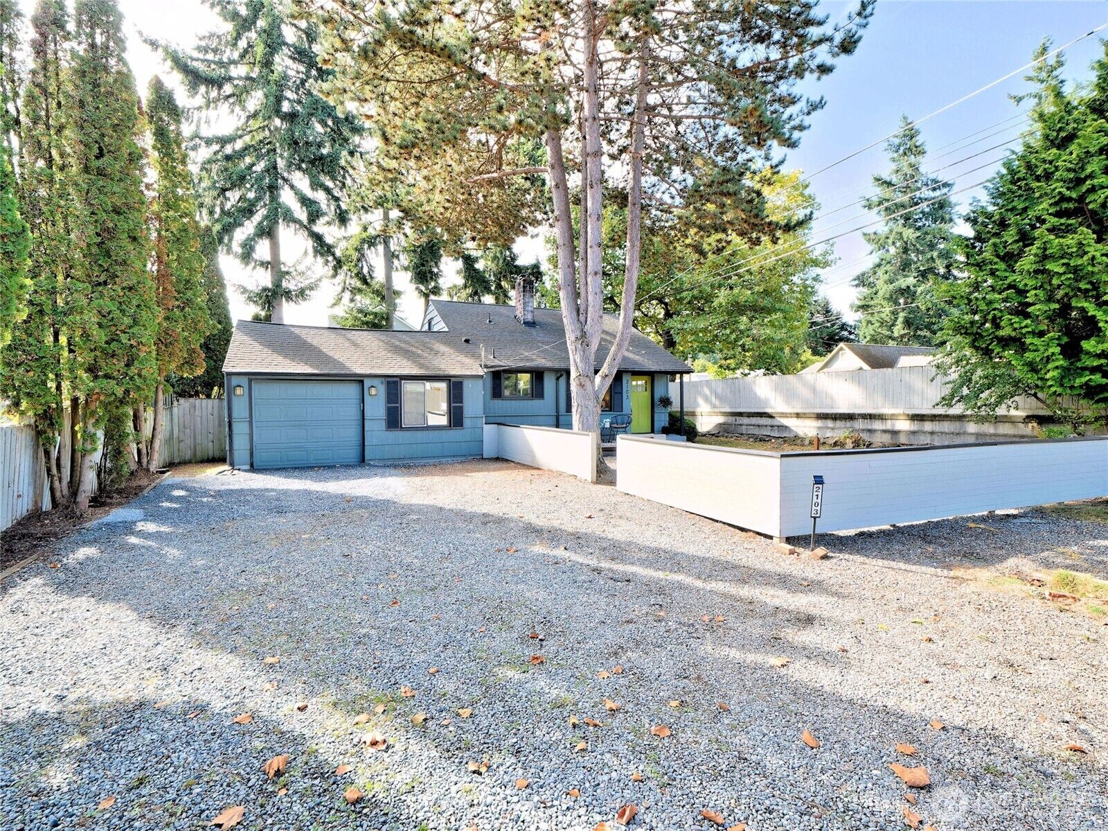 Property Photo:  2103 N 193rd Street  WA 98133 