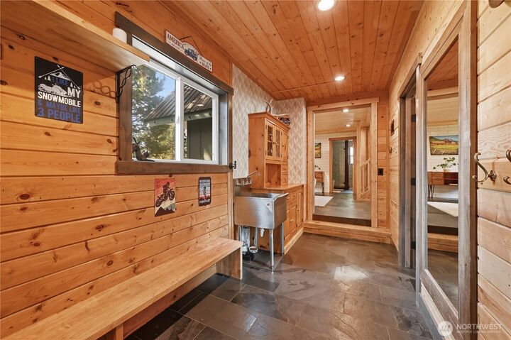 Property Photo:  150  Grand Fir Lane  WA 98940 