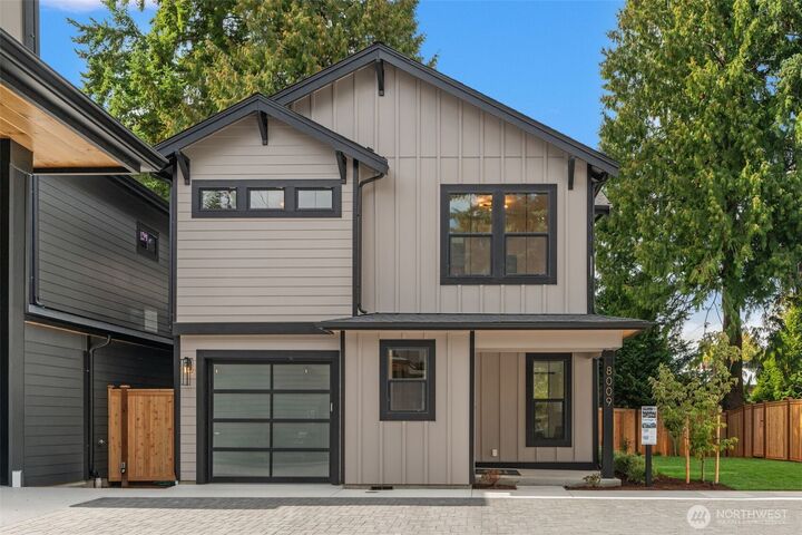 Property Photo:  8009  131st Place NE  WA 98033 