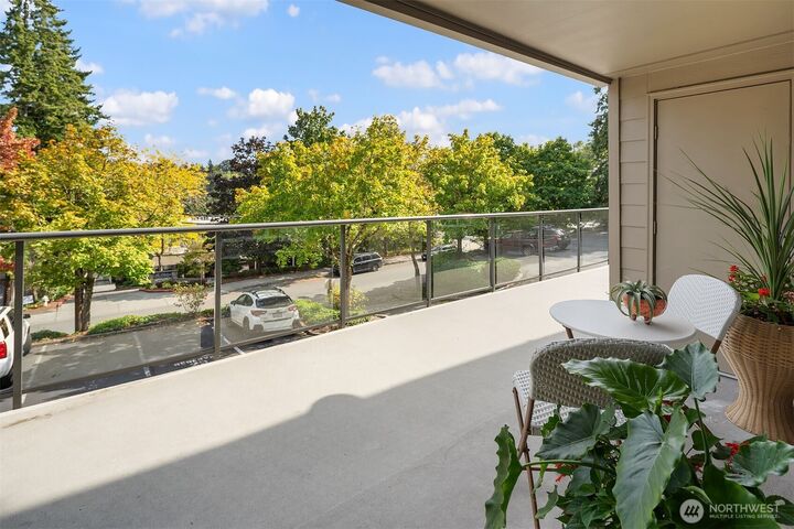 2935  76th Avenue SE 21A  Mercer Island WA 98040 photo