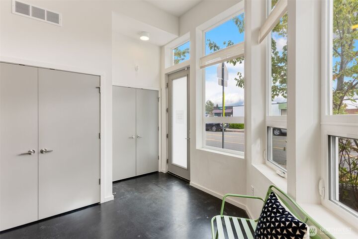 Property Photo:  7327  35th Avenue NE  WA 98115 