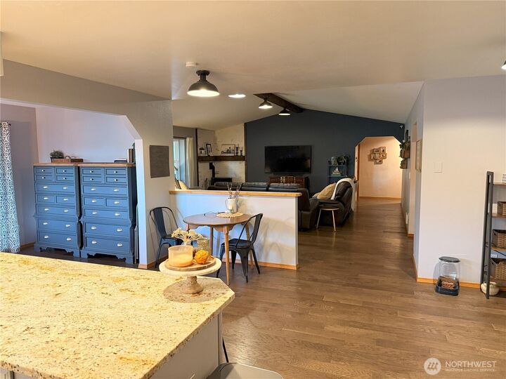 Property Photo:  787  N Kendall Rd  WA 98382