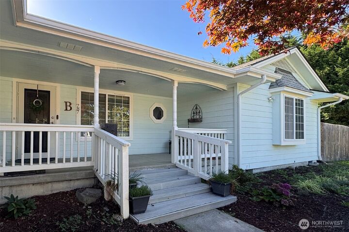 Property Photo:  787  N Kendall Rd  WA 98382 