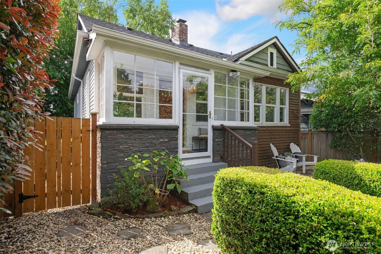 Property Photo: 2727 S Judkins Street WA 98144