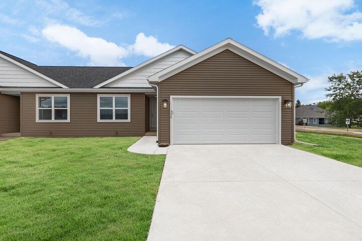 Property Photo: 400 Orchid Avenue 018 WI 53589