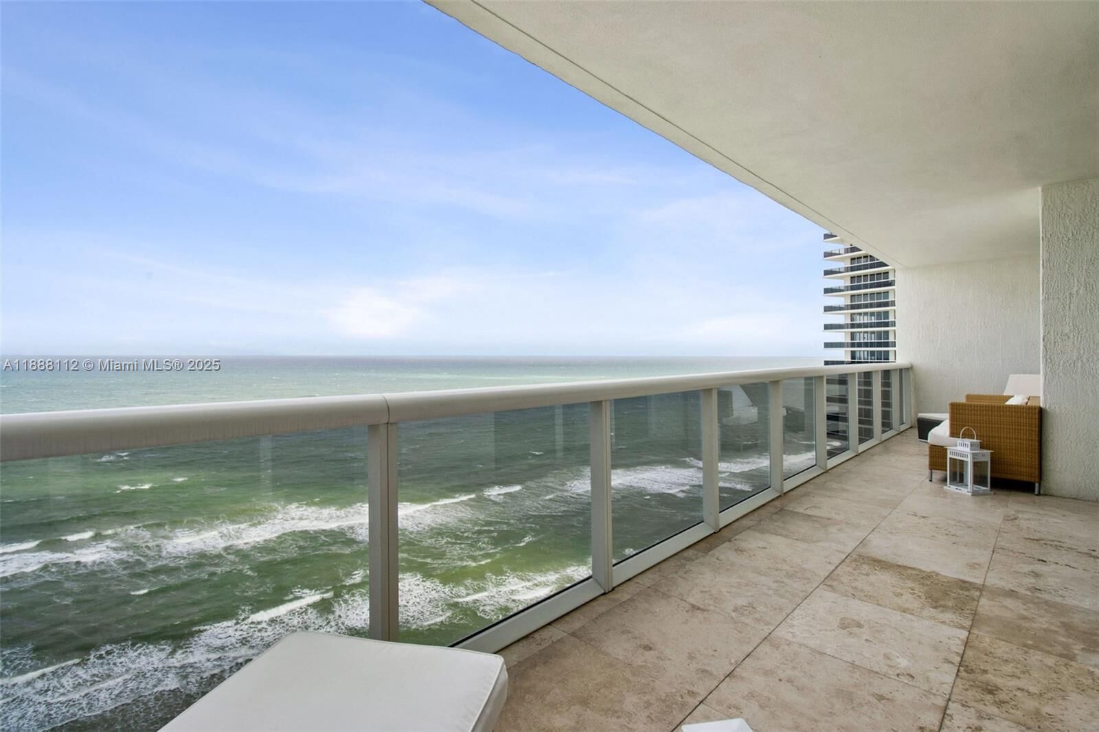 Property Photo:  1800 S Ocean Dr 2402  FL 33009 