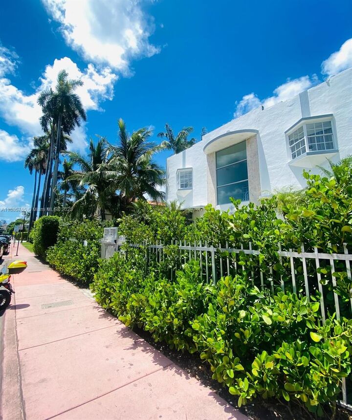 Property Photo: 1526 Pennsylvania Ave 20 FL 33139