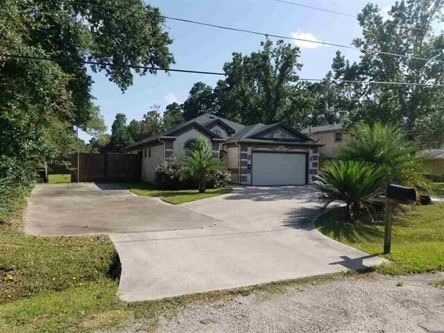 Property Photo:  860 Reynolds Ln.  TX 77662 