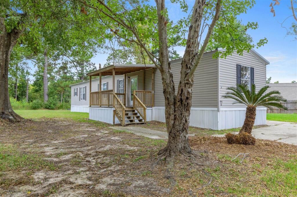 Property Photo:  959 Southern Meadow Drive  LA 70611 