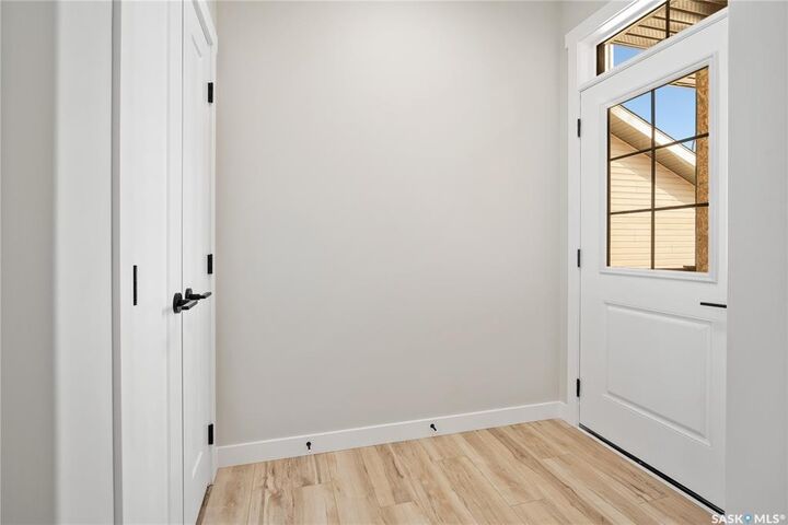 Property Photo:  255 Fortosky Crescent  SK S7M 5X5 