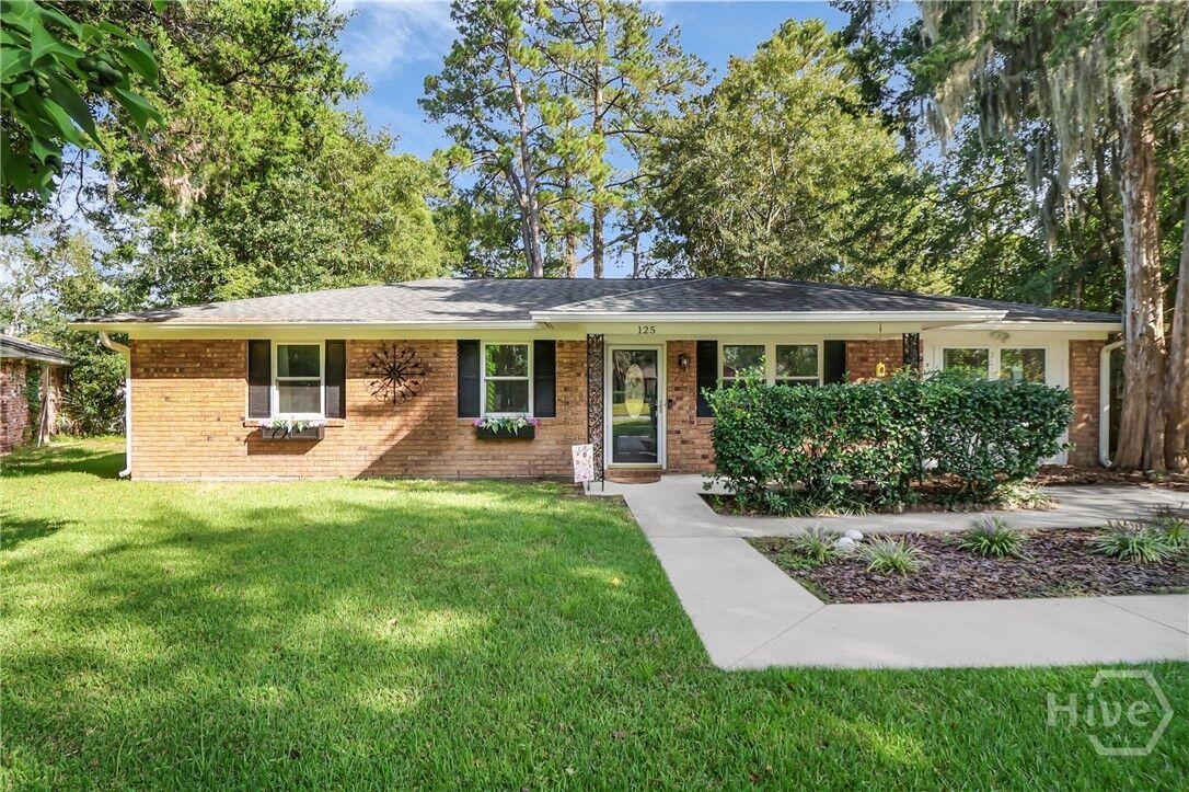 Property Photo:  125 Nassau Drive  GA 31410 