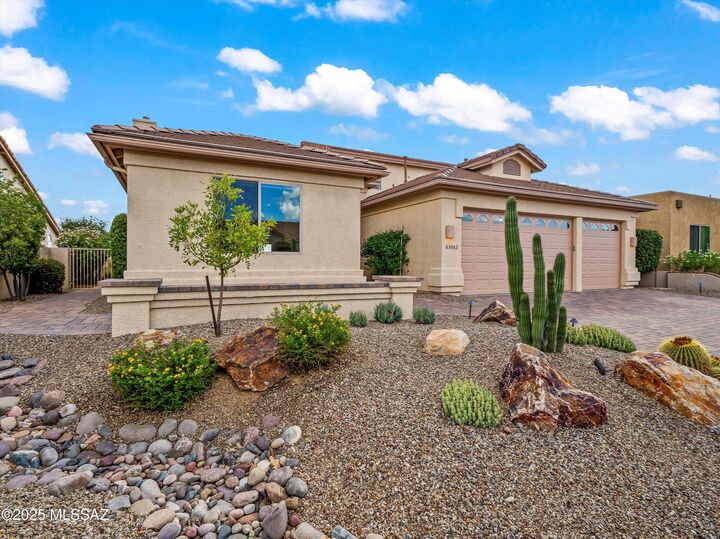Property Photo: 63063 E Mountain Crest Drive AZ 85739