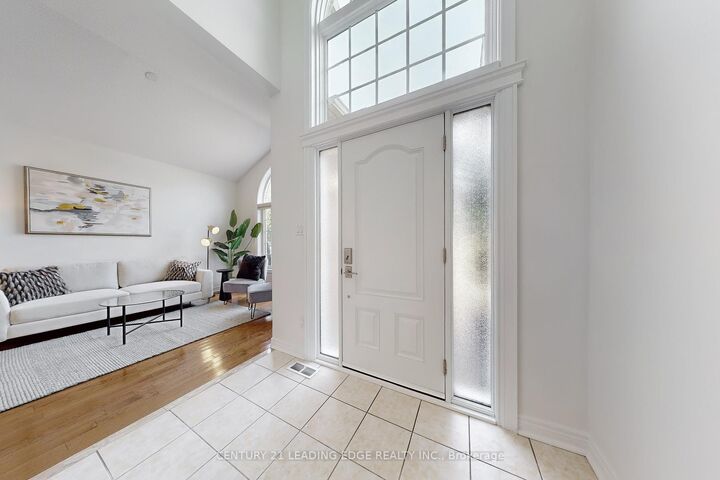 Property Photo:  320 Waterbury Crescent  ON L9L 1T2 