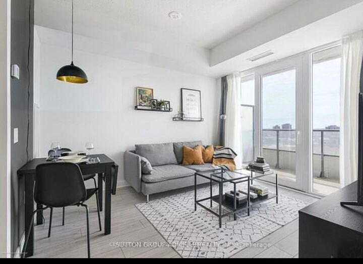 Property Photo:  260 Malta Avenue 1808  ON L6Y 6L7 
