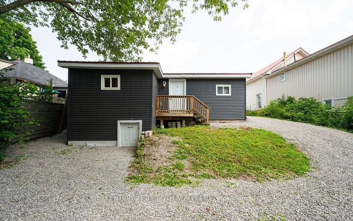 Photo de la propriété:  303 Moffat Street 3  ON L3V 4E9 