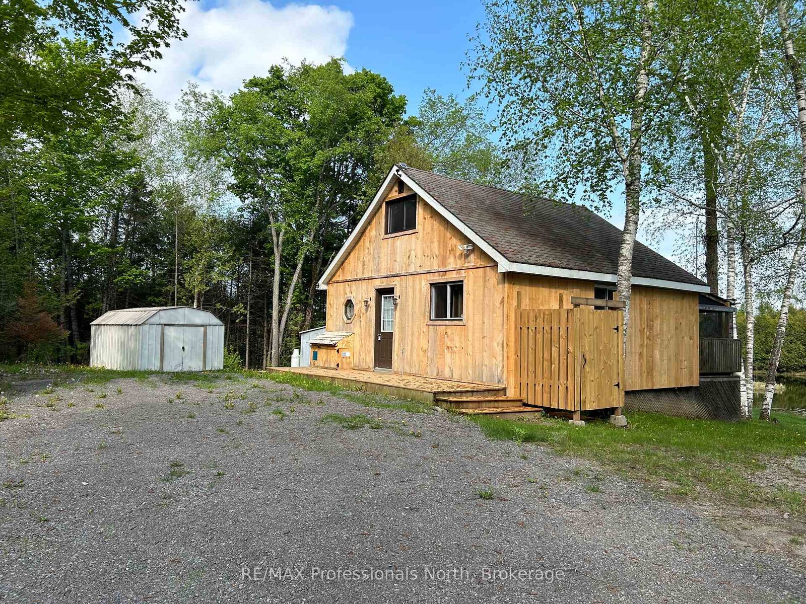 Property Photo: 810 4th Line ON K0L 3E0