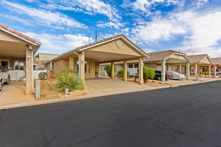 Property Photo:  2990 E Riverside Dr 213  UT 84790 