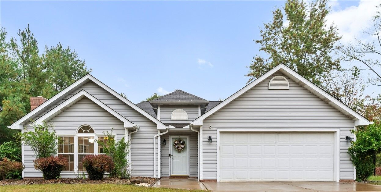 Property Photo:  102 Ashley Hill Dr  PA 15090 