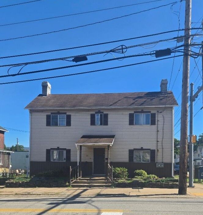 Property Photo:  83 S Mount Vernon Avenue  PA 15401 