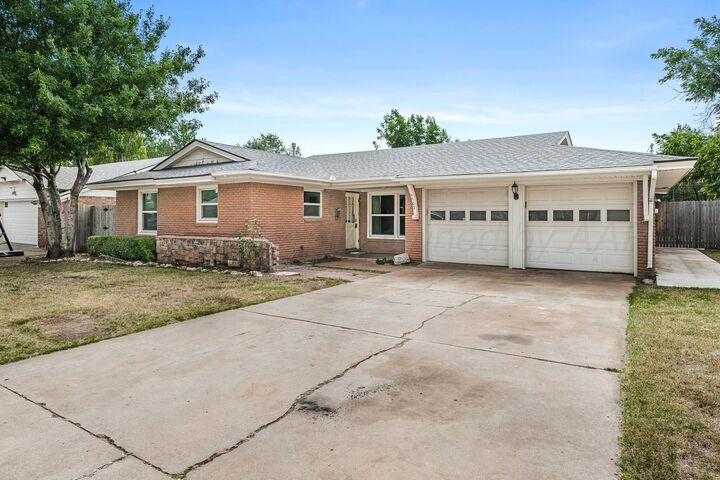 Property Photo: 5507 Randolph Road TX 79106-5018