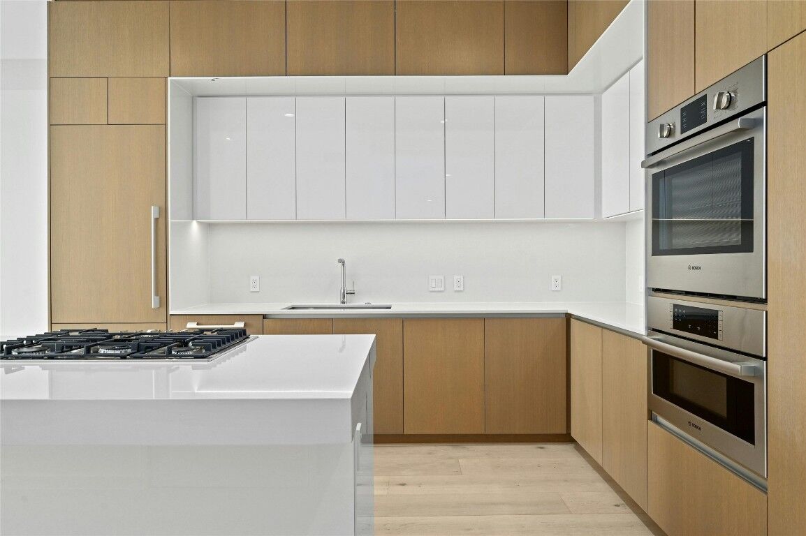 Property Photo: 313 W 17th Street 2103 TX 78701