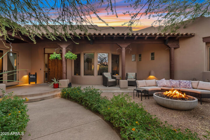 Property Photo: 3930 N Pinnacle Hills Circle AZ 85207