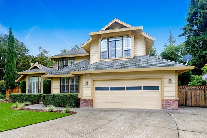 Property Photo:  401 Fairway Court  CA 95448