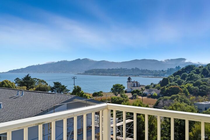 Property Photo: 34 Andrew Drive 135 CA 94920