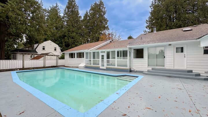 3522 SW Marine Drive — photo 1