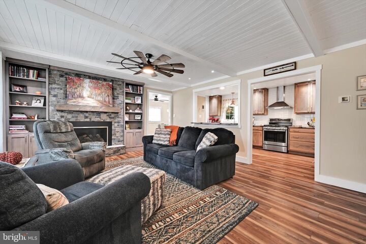 Property Photo:  430 Mohave Drive  PA 17922 