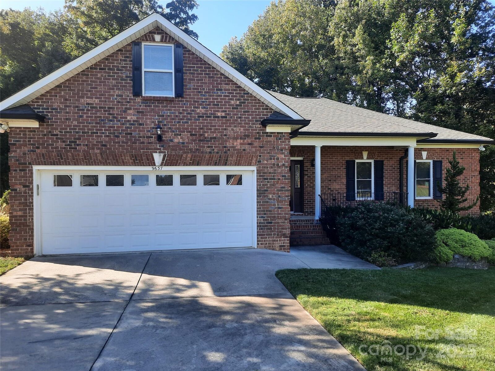 Property Photo:  9637 Haying Place  NC 28227 