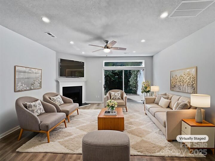 Property Photo: 9065 Cinnabay Drive NC 28216