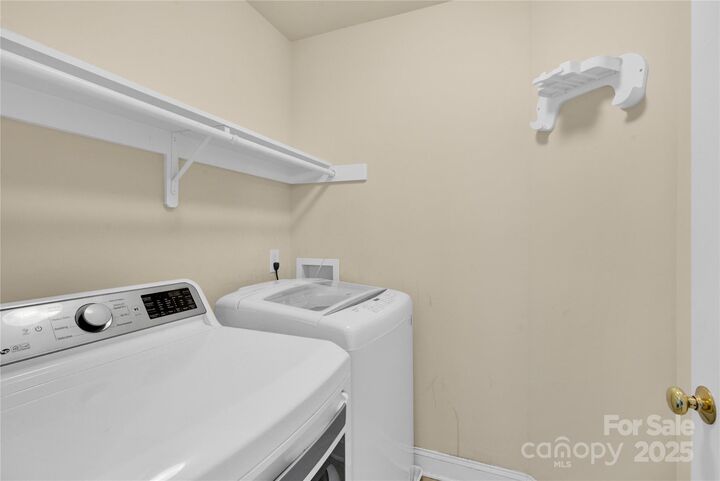 Property Photo:  2055 Solway Lane  NC 28269 