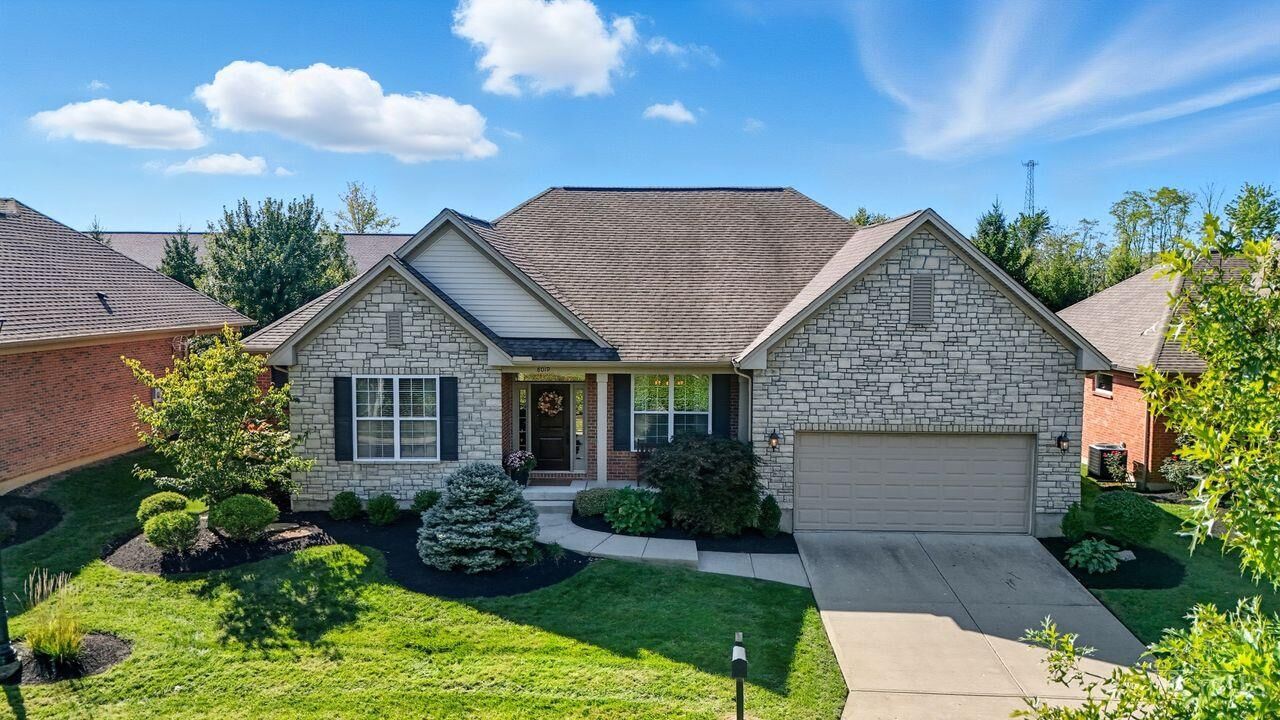Property Photo: 8019 Stonegate Drive OH 45255