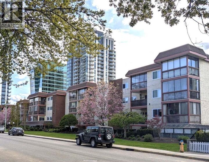 1450 Bertram Street 302  Kelowna BC V1Y 8R9 photo