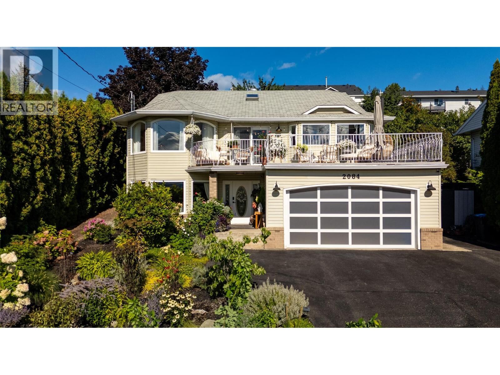Property Photo:  2084 Shamrock Drive  BC V4T 1T8 