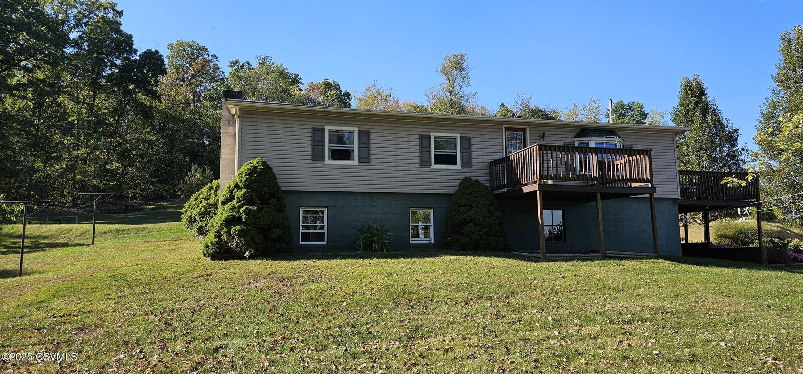Property Photo:  190 York Drive  PA 17837 