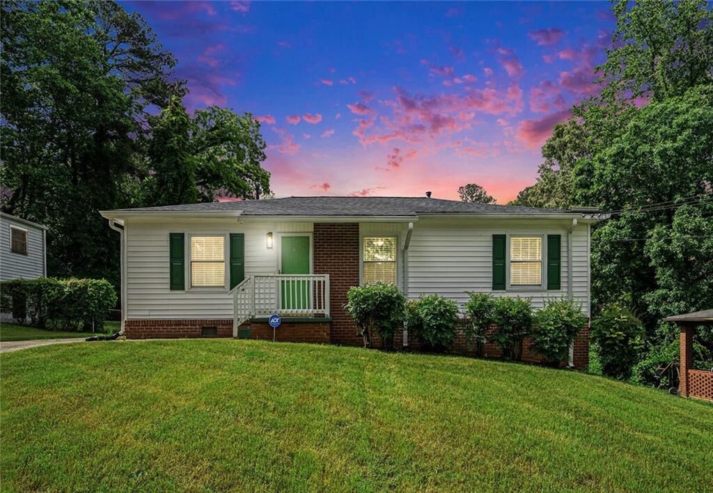 Property Photo:  3650 Croft Place NW  GA 30331 